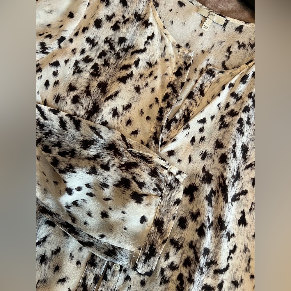 Joie Women’s Oversized Silk Blouse in Animal Print Size L - Picture 4 of 5